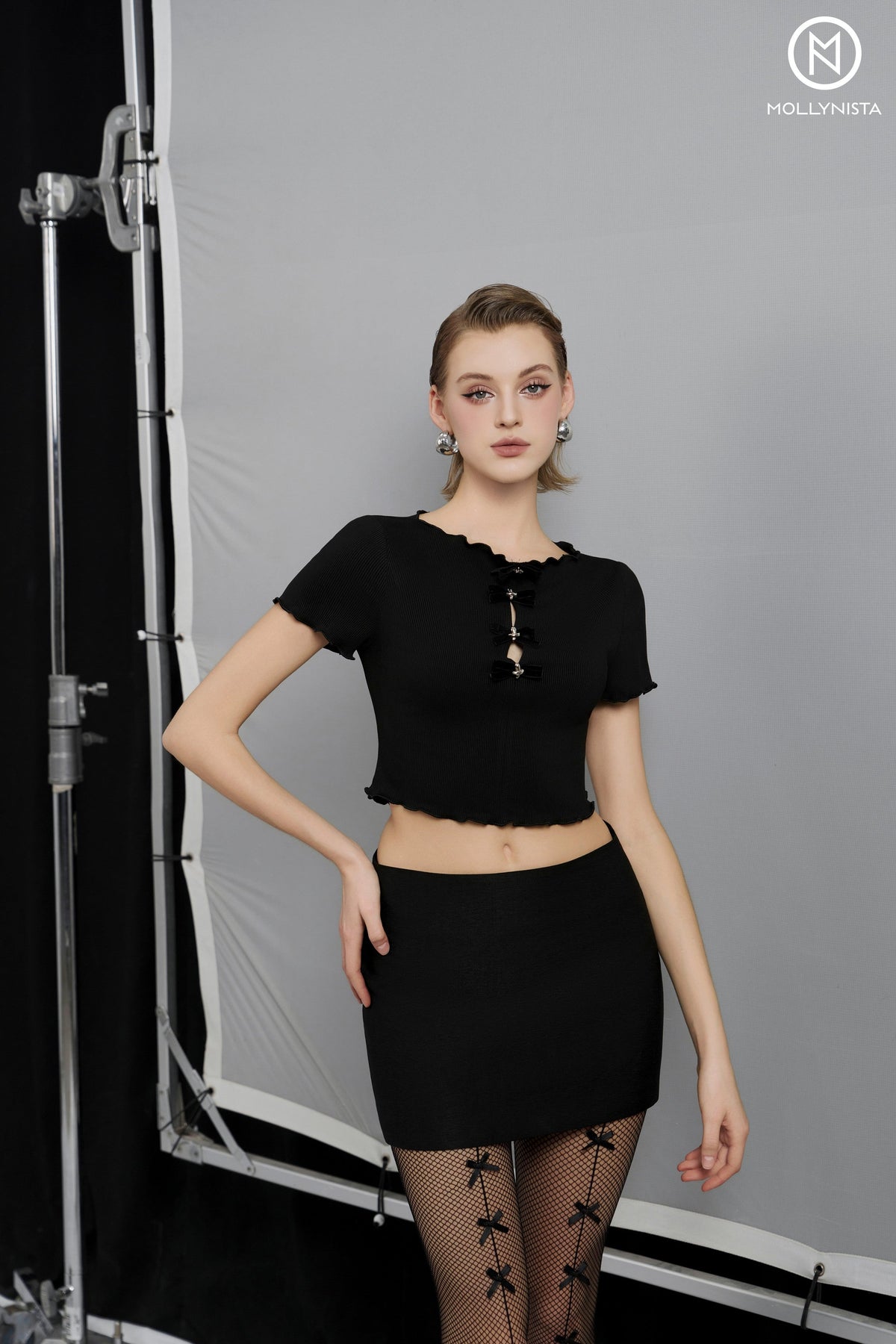 Black Low-Waist Skort