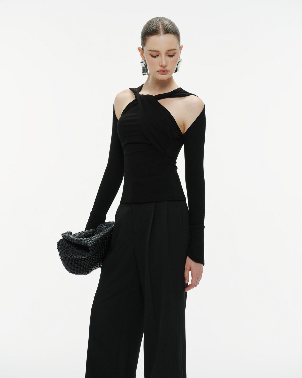 (PRE-ORDER) Ribbed Twist-Neck Top